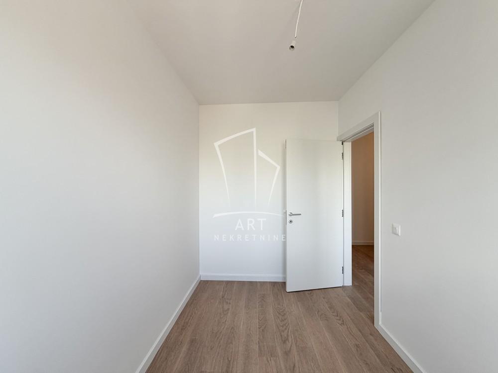 Stan na prodaju u Beogradu, Zemun, jednoiposoban, 30m2, cena 156000 evra