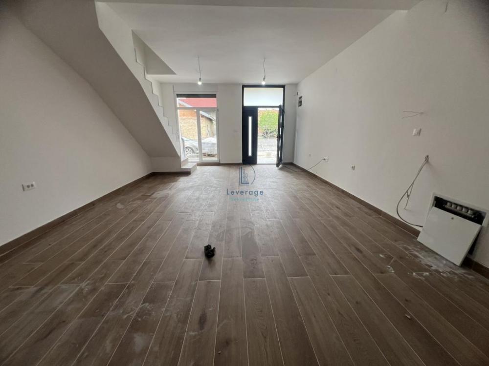 Stan na prodaju u Beogradu, Batajnica, cetvorosoban, 103m2, cena 227832 evra