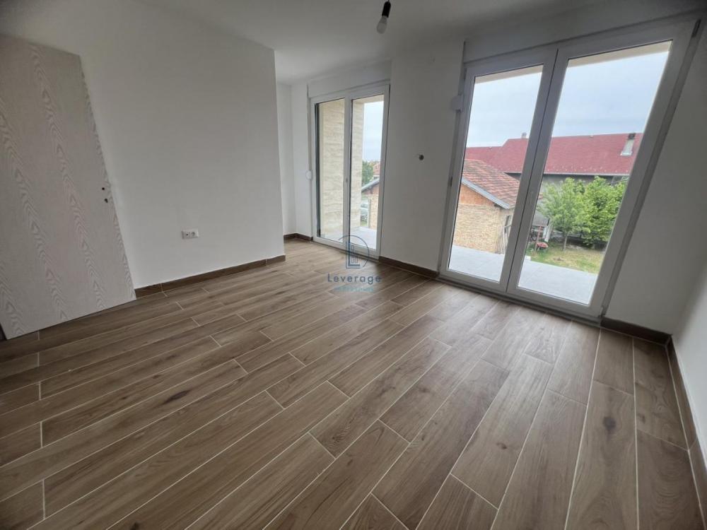 Stan na prodaju u Beogradu, Batajnica, trosoban, 95m2, cena 209946 evra