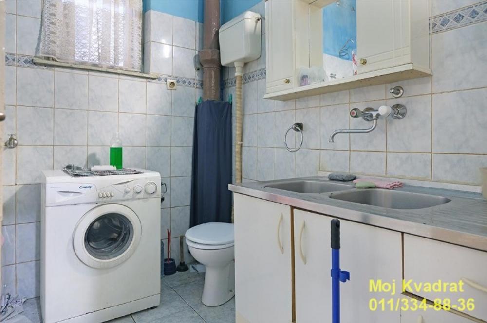 Stan na prodaju u Beogradu, Beograd (centar), trosoban, 79m2, cena 280000 evra