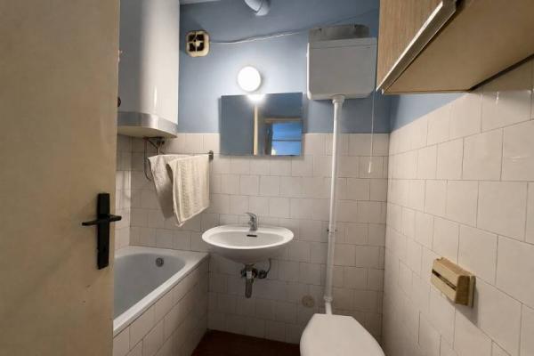 Stan na prodaju u Beogradu, Novi Beograd blok 62, 71m2, cena 210000 evra