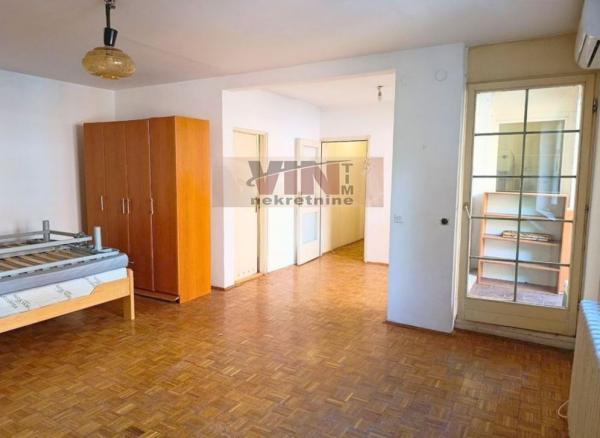 Stan na prodaju u Beogradu, Vukov spomenik, jednosoban, 47m2, cena 174000 evra
