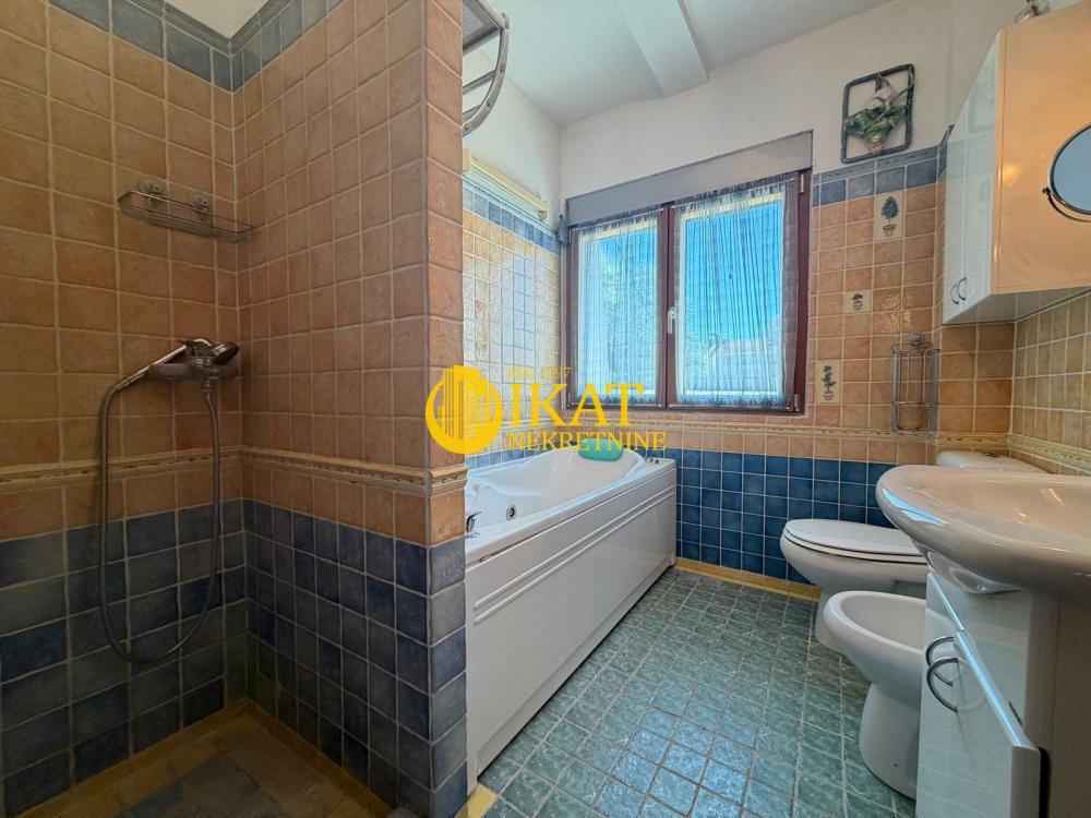 Stan na prodaju u Beogradu, Stari grad, trosoban, 78m2, cena 315000 evra