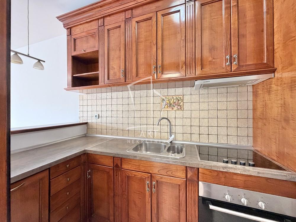 Stan na prodaju u Beogradu, Dedinje, cetvorosoban, 117m2, cena 468000 evra