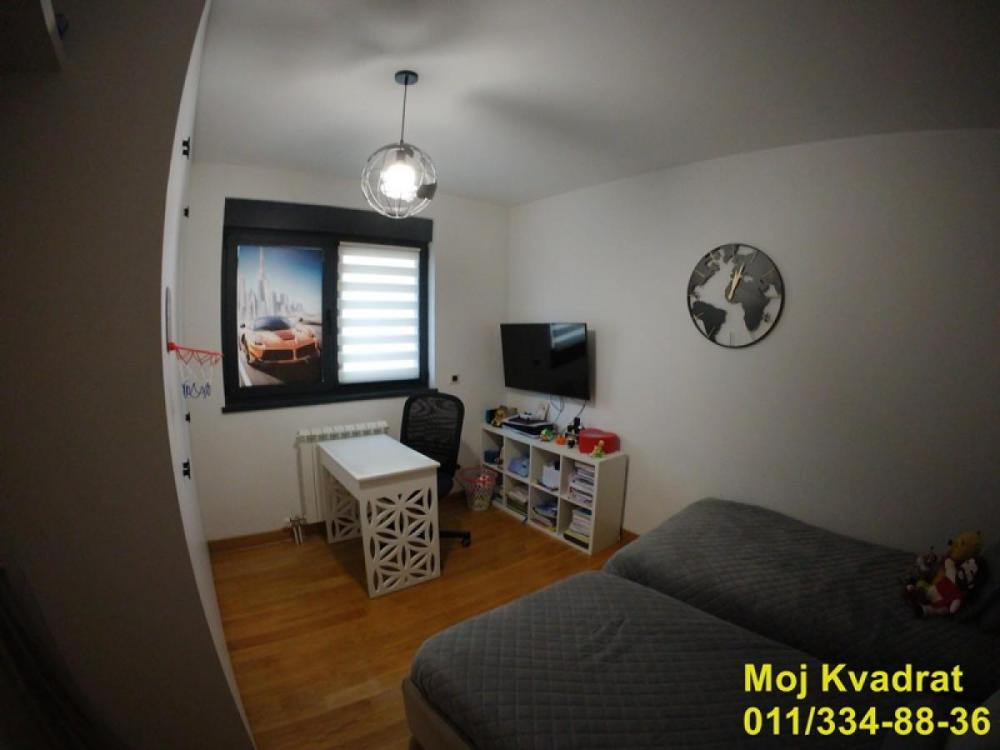 Stan na prodaju u Beogradu, Voždovac, cetvorosoban, 103m2, cena 520000 evra