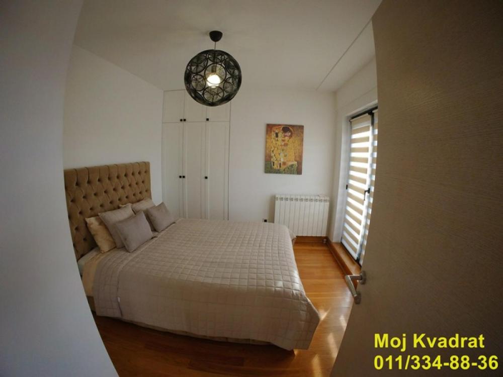 Stan na prodaju u Beogradu, Voždovac, cetvorosoban, 103m2, cena 520000 evra