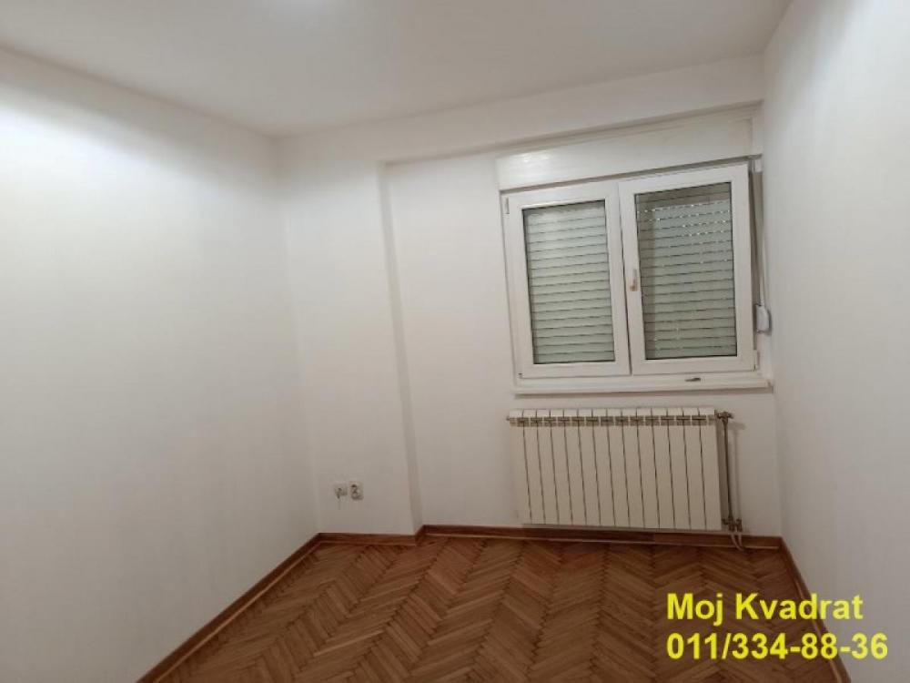 Stan na prodaju u Beogradu, Crveni Krst, dvoiposoban, 66m2, cena 228000 evra