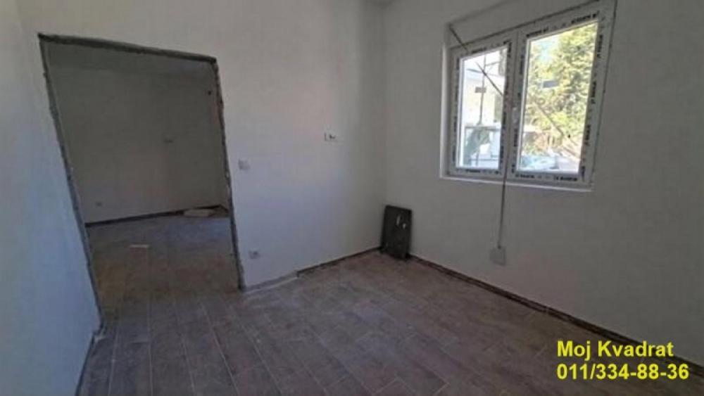 Stan na prodaju u Beogradu, Mirijevo, dvoiposoban, 40m2, cena 86000 evra