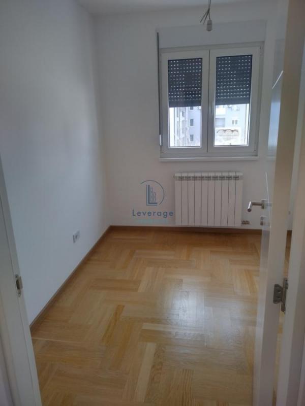 Stan na prodaju u Beogradu, Mirijevo, dvoiposoban, 48m2, cena 135000 evra