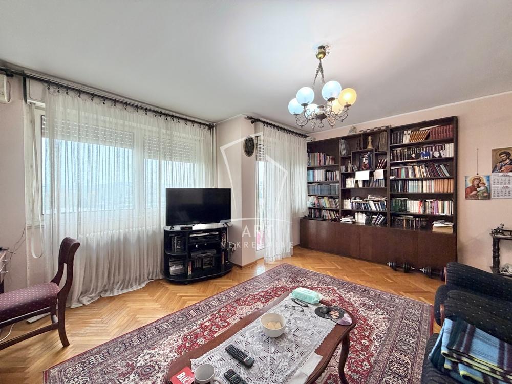 Stan na prodaju u Beogradu, Stari grad, trosoban, 78m2, cena 352000 evra