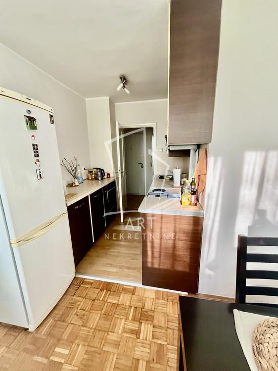 Stan na prodaju u Beogradu, Konjarnik, dvosoban, 62m2, cena 183500 evra