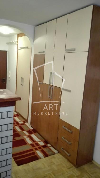 Stan na prodaju u Beogradu, Novi Beograd, jednosoban, 31m2, cena 87500 evra