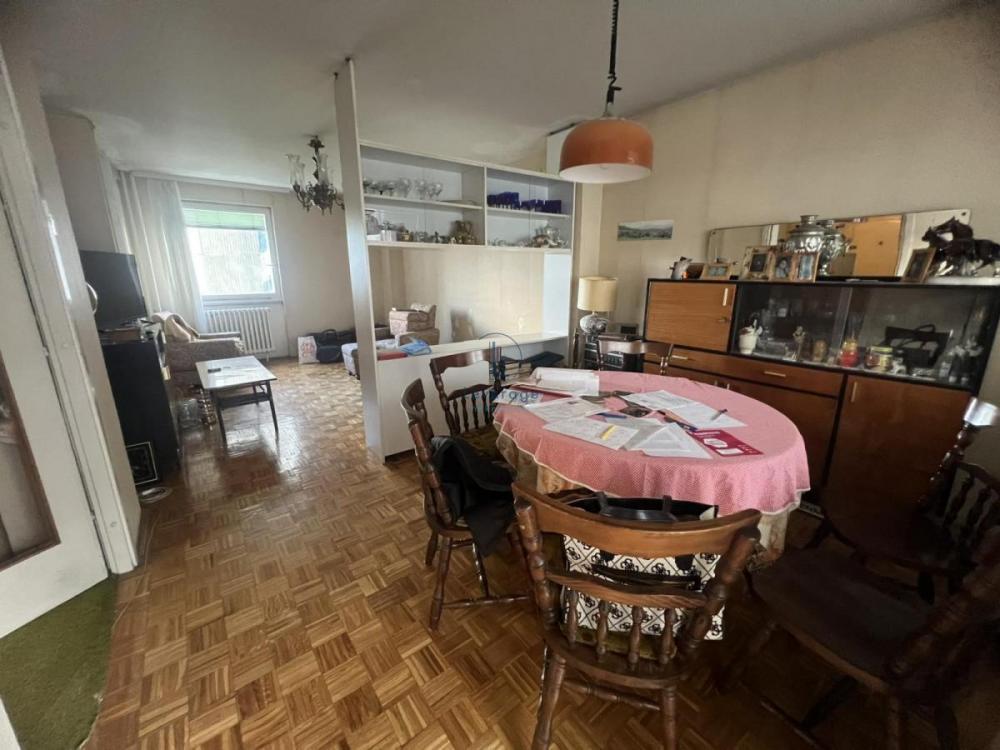 Stan na prodaju u Beogradu, Novi Beograd blok 62, trosoban, 71m2, cena 210000 evra