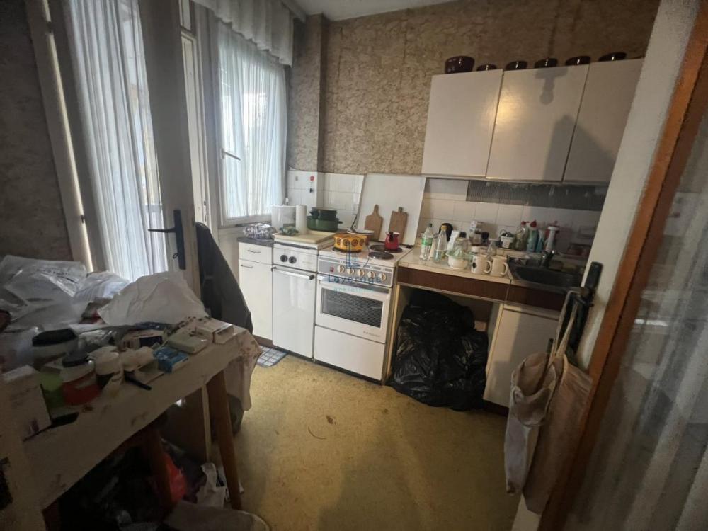 Stan na prodaju u Beogradu, Novi Beograd blok 62, trosoban, 71m2, cena 210000 evra