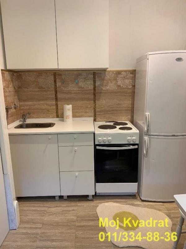 Stan na prodaju u Beogradu, Zemun centar, dvosoban, 50m2, cena 199000 evra