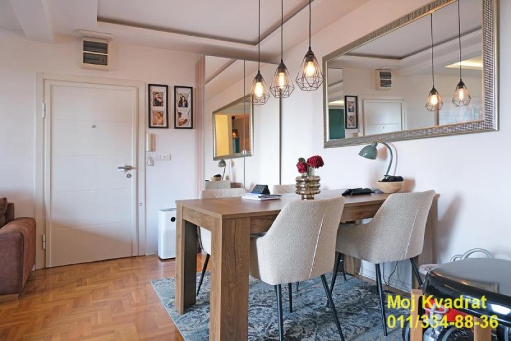 Stan na prodaju u Beogradu, Olimp, dvoiposoban, 59m2, cena 228000 evra