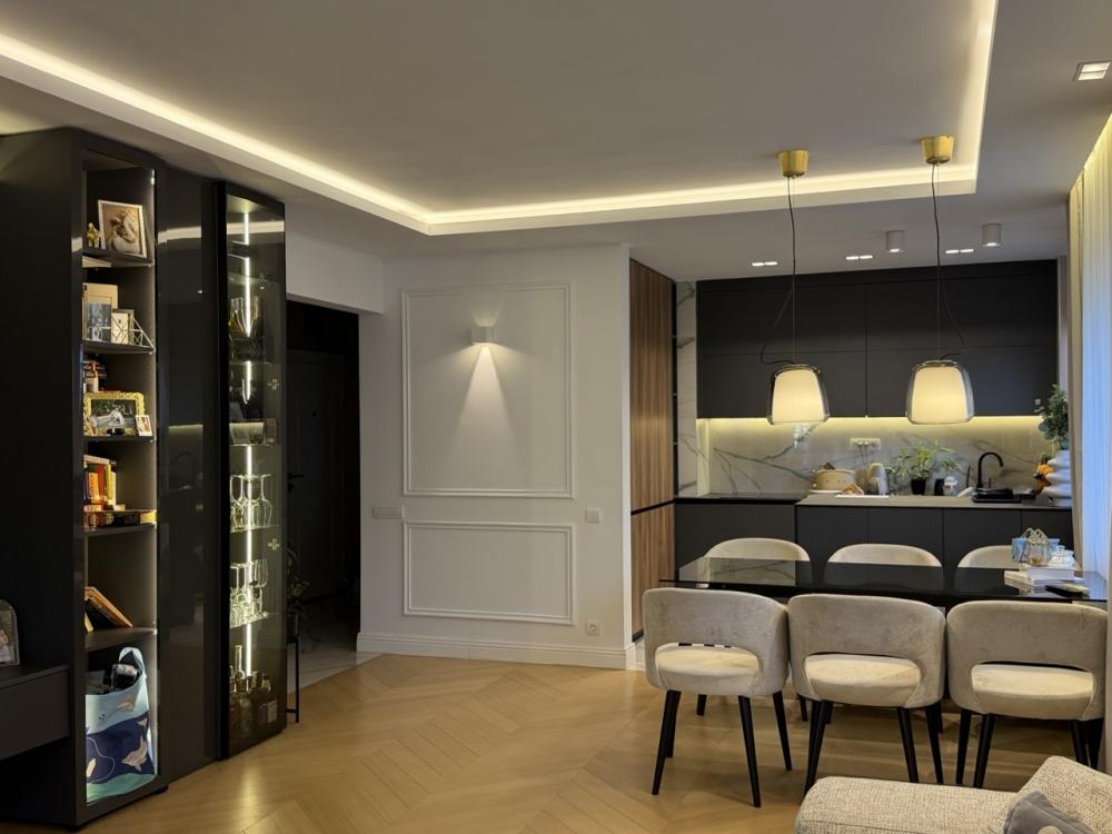 Stan na prodaju u Beogradu, Savski venac, trosoban, 181m2, cena 368000 evra