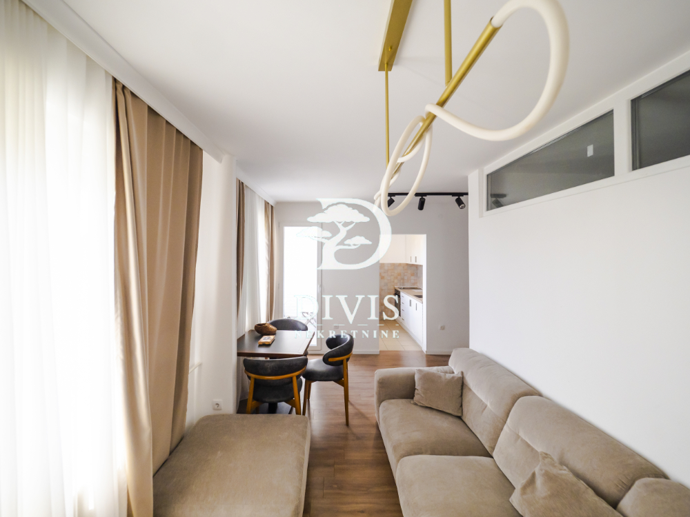 Stan na prodaju u Beogradu, Novi Beograd blok 61, jednoiposoban, 44m2, cena 170000 evra