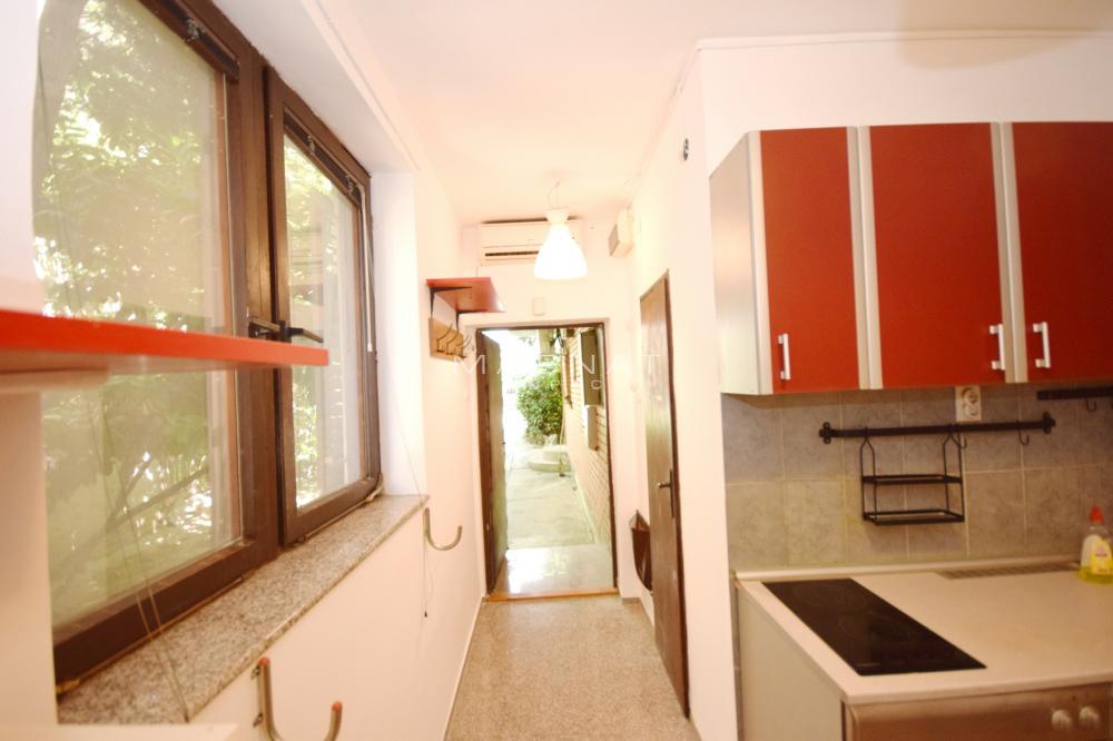 Stan na prodaju u Beogradu, Crveni Krst, jednosoban, 23m2, cena 103000 evra