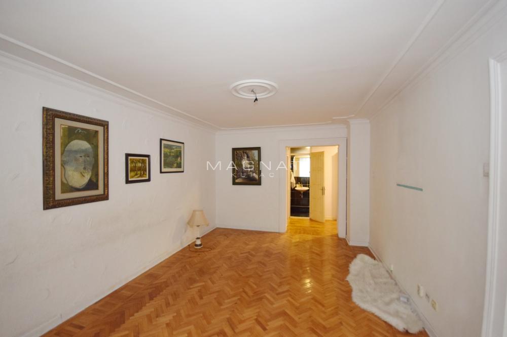 Stan na prodaju u Beogradu, Stari grad, cetvorosoban, 105m2, cena 349000 evra