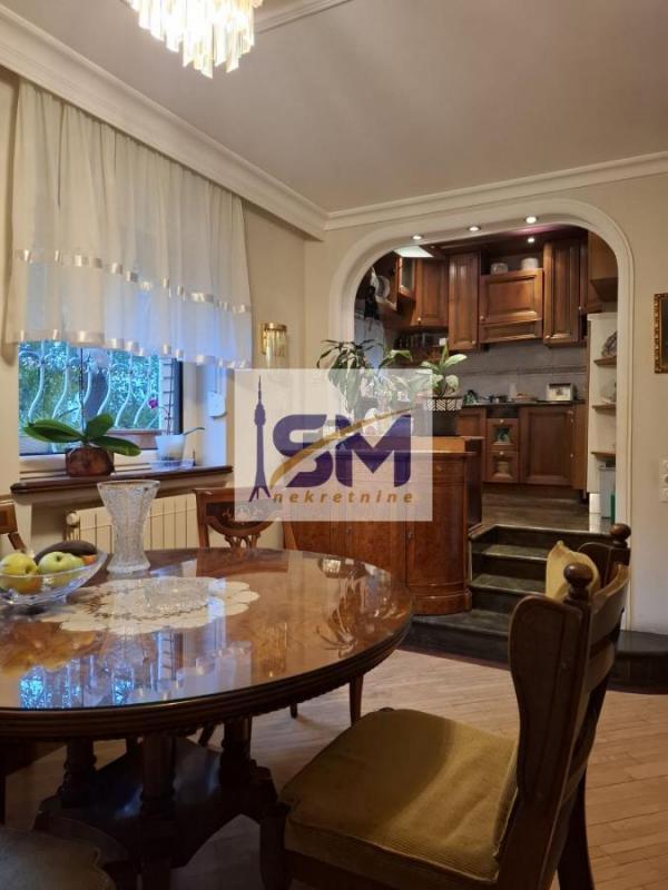 Stan na prodaju u Beogradu, Cerak, cetvorosoban, 170m2, cena 529000 evra
