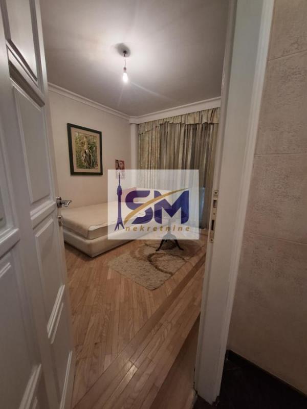 Stan na prodaju u Beogradu, Cerak, cetvorosoban, 170m2, cena 529000 evra