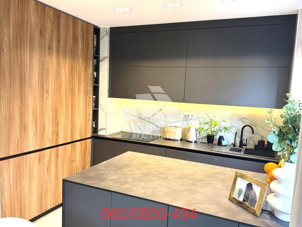 Stan na prodaju u Beogradu, Savski venac, trosoban, 87m2, cena 368000 evra