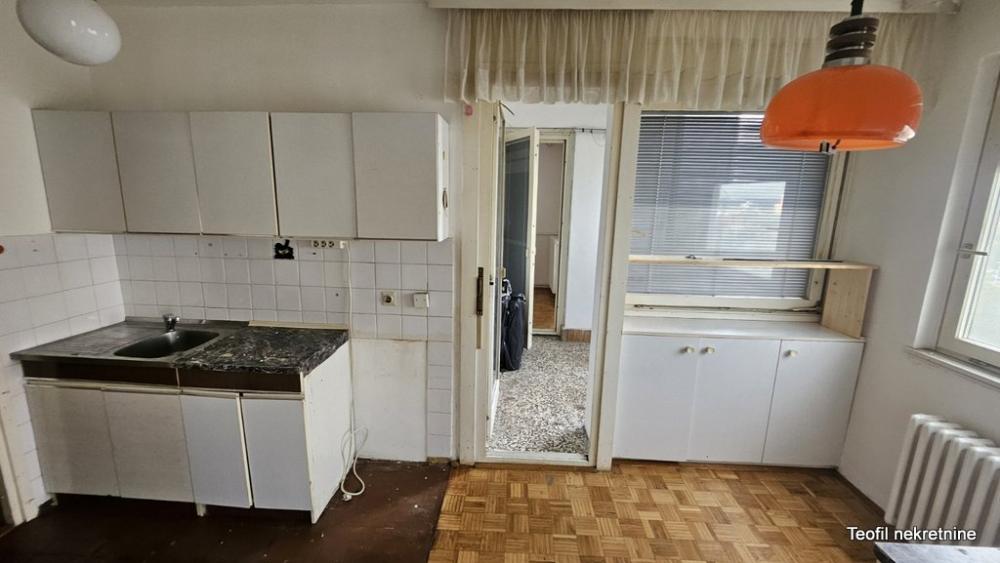 Stan na prodaju u Beogradu, Novi Beograd blok 63, dvosoban, 61m2, cena 196900 evra