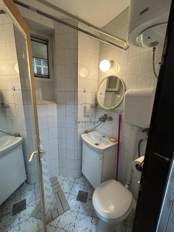 Stan na prodaju u Beogradu, Beograd (Ekonomski fakultet), jednoiposoban, 26m2, cena 110000 evra