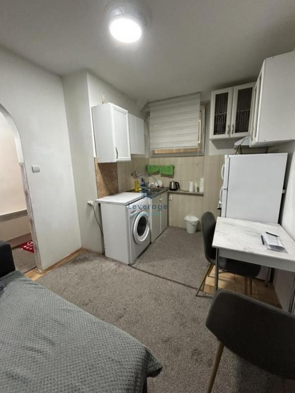 Stan na prodaju u Beogradu, Beograd (Ekonomski fakultet), jednoiposoban, 26m2, cena 110000 evra