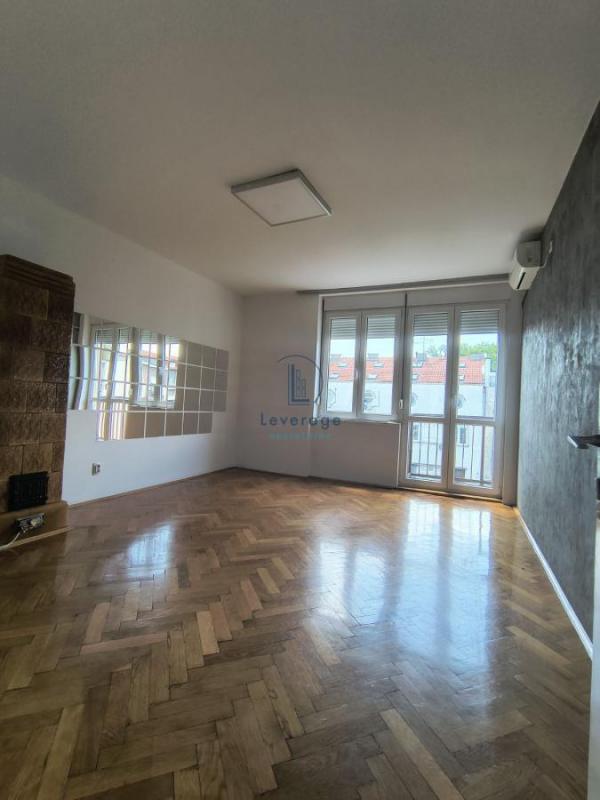 Stan na prodaju u Beogradu, Dorćol, dvosoban, 68m2, cena 289000 evra
