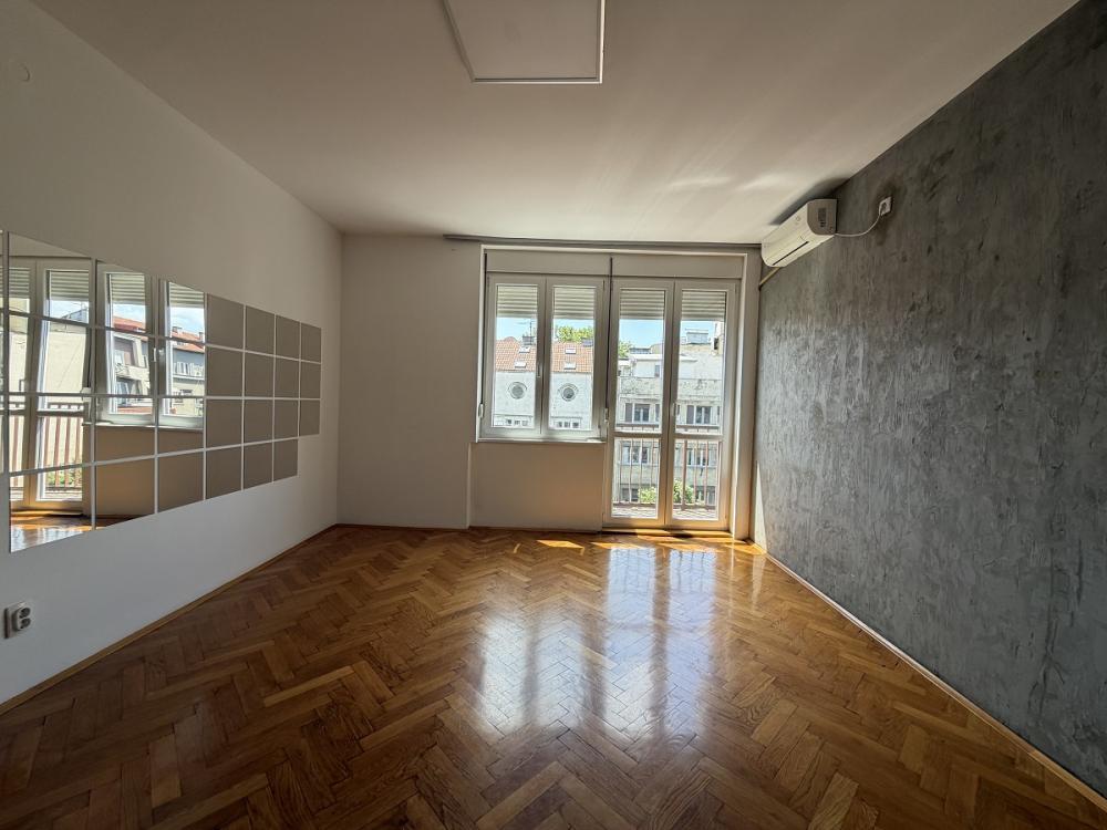 Stan na prodaju u Beogradu, Dorćol, dvosoban, 68m2, cena 289000 evra