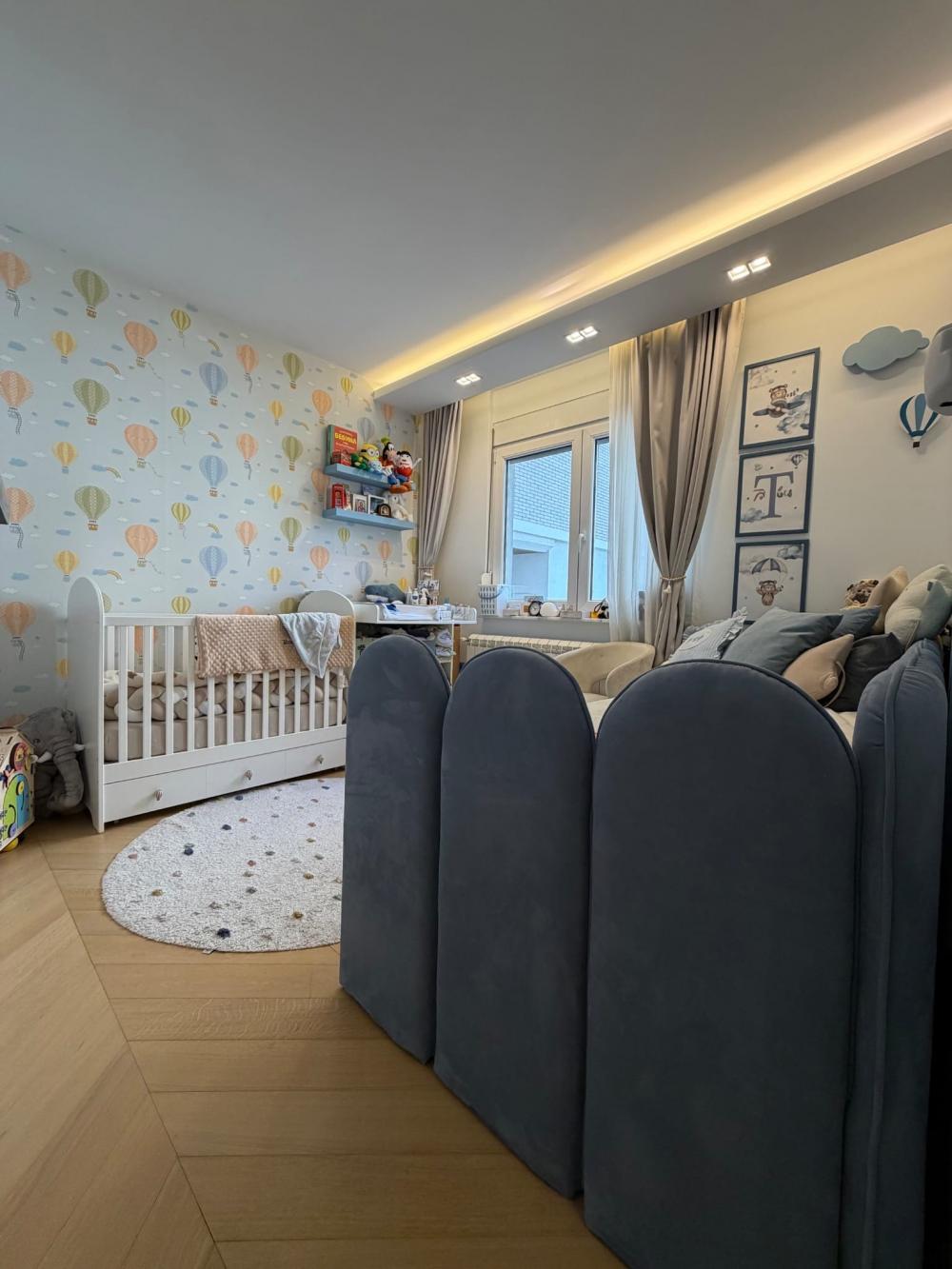 Stan na prodaju u Beogradu, Dedinje, trosoban, 87m2, cena 368000 evra