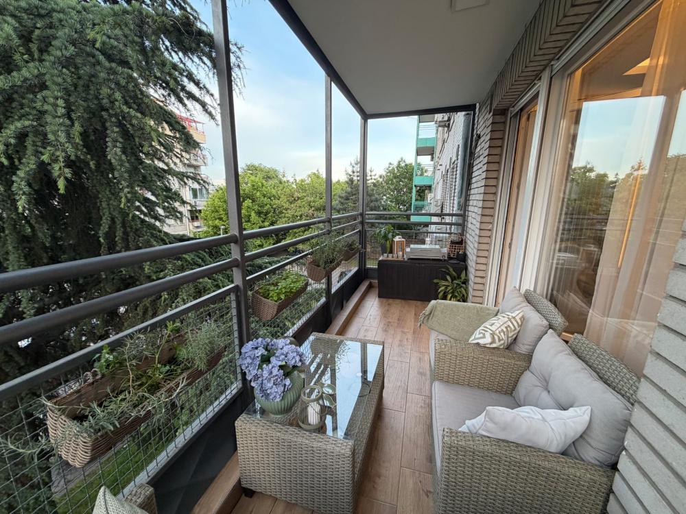 Stan na prodaju u Beogradu, Dedinje, trosoban, 87m2, cena 368000 evra