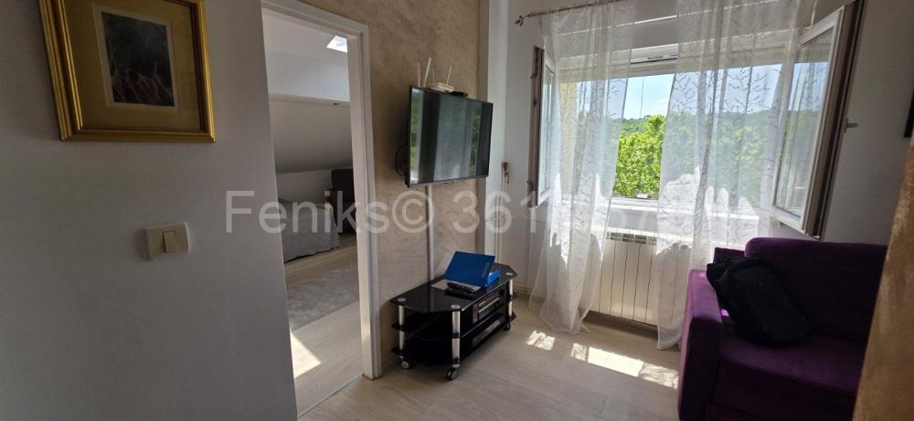 Stan na prodaju u Beogradu, Mirijevo, cetvorosoban, 100m2, cena 175000 evra