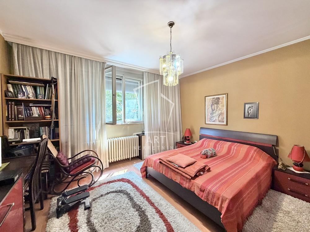 Stan na prodaju u Beogradu, Miljakovac, dvoiposoban, 63m2, cena 165000 evra