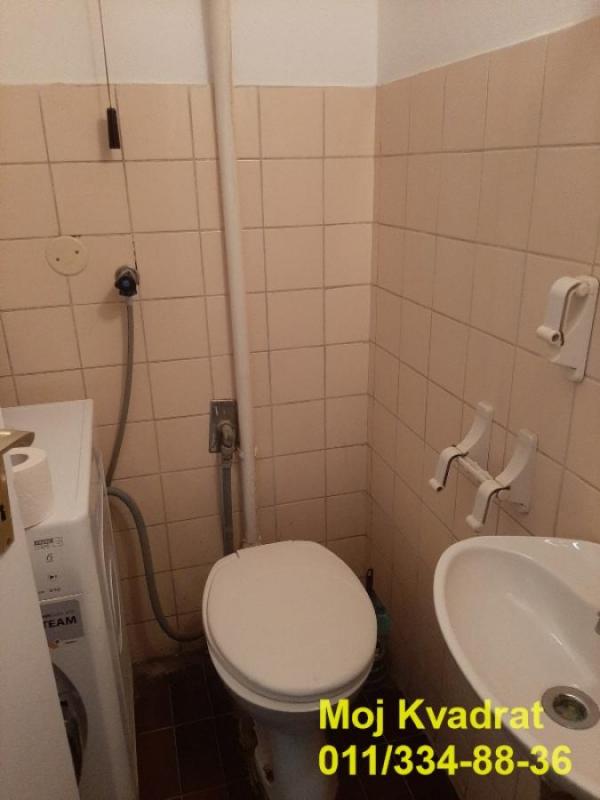 Stan na prodaju u Beogradu, Novi Beograd blok 71, trosoban, 91m2, cena 275000 evra