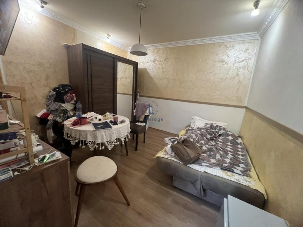 Stan na prodaju u Beogradu, Zemun, jednosoban, 28m2, cena 70000 evra