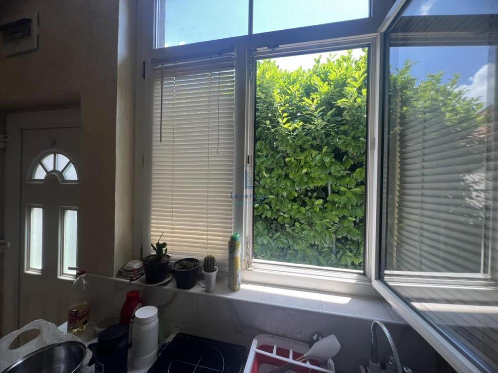 Stan na prodaju u Beogradu, Zemun, jednosoban, 28m2, cena 70000 evra