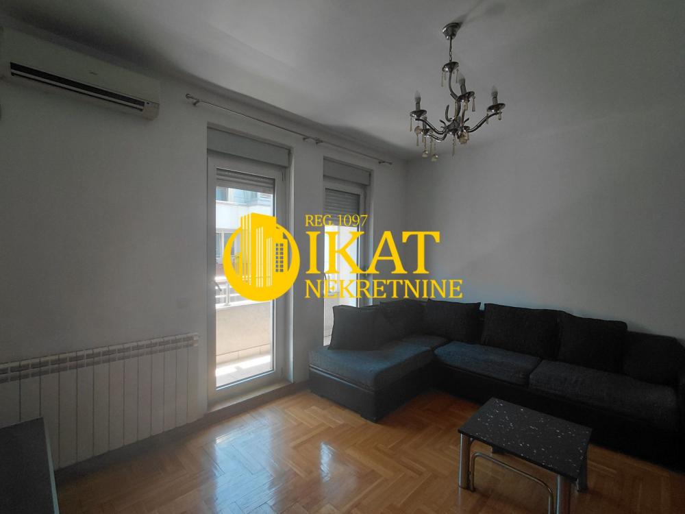 Stan na prodaju u Beogradu, Crveni Krst, dvoiposoban, 57m2, cena 248500 evra