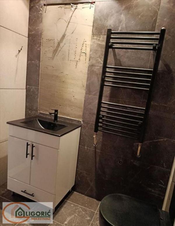 Stan na prodaju u Beogradu, Crveni Krst, trosoban, 66m2, cena 228000 evra