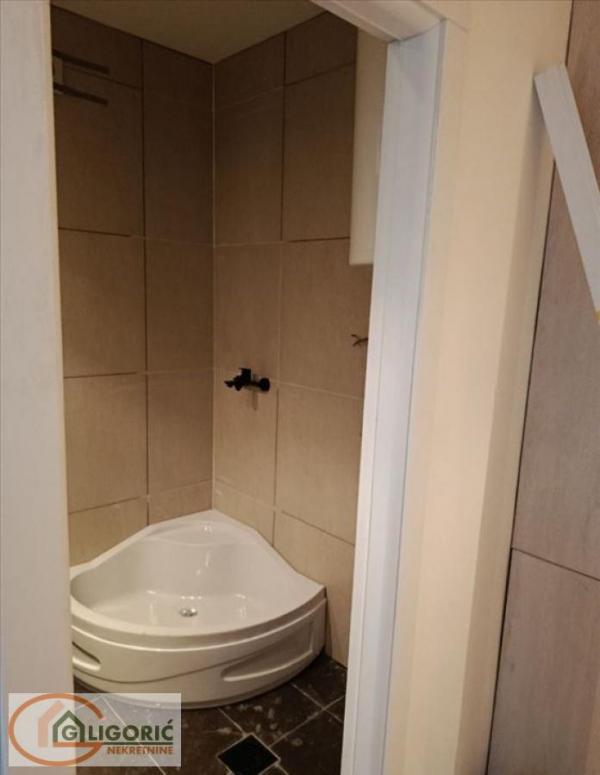 Stan na prodaju u Beogradu, Crveni Krst, trosoban, 66m2, cena 228000 evra