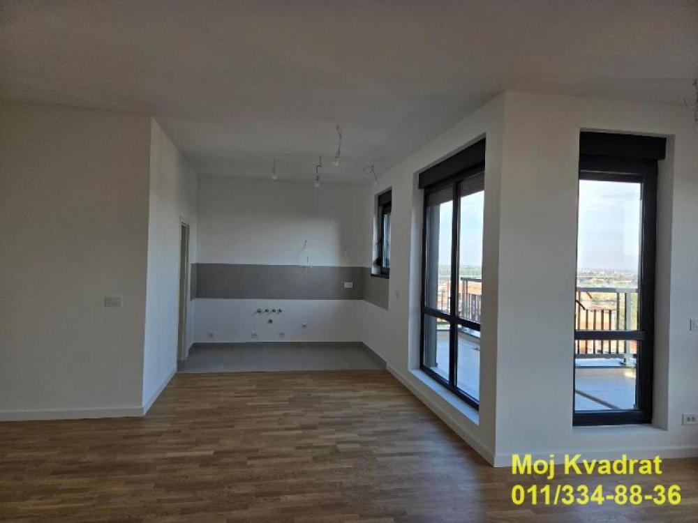 Stan na prodaju u Beogradu, Karaburma, cetvorosoban, 124m2, cena 382074 evra