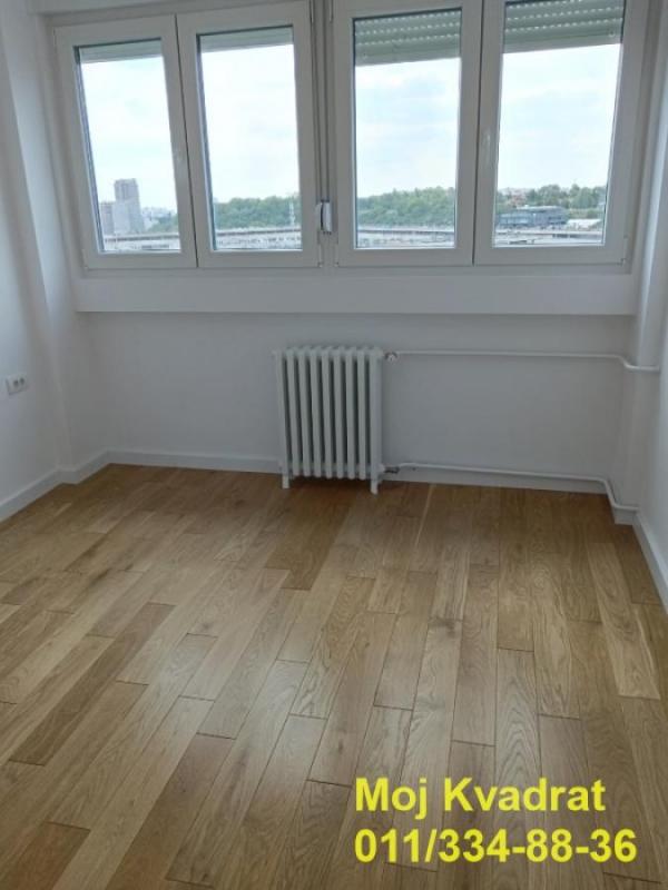 Stan na prodaju u Beogradu, Novi Beograd blok 37, cetvorosoban, 95m2, cena 319000 evra