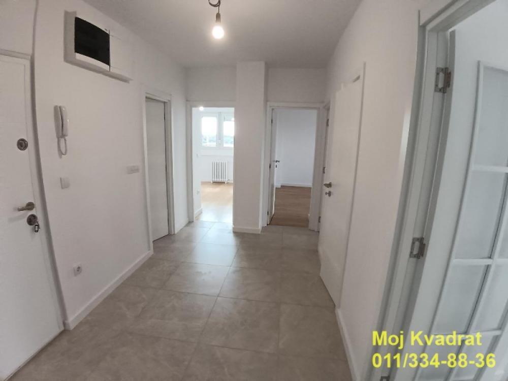Stan na prodaju u Beogradu, Novi Beograd blok 37, cetvorosoban, 95m2, cena 319000 evra