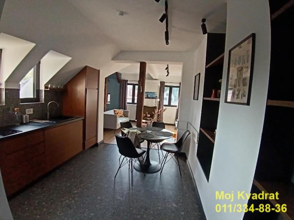 Stan na prodaju u Beogradu, Zemun centar, cetvorosoban, 109m2, cena 350000 evra