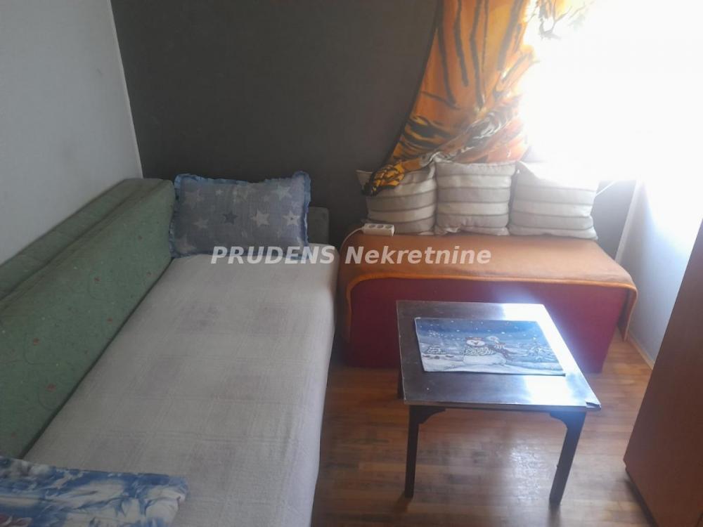 Stan na prodaju u Beogradu, Surčin, dvoiposoban, 63m2, cena 105000 evra