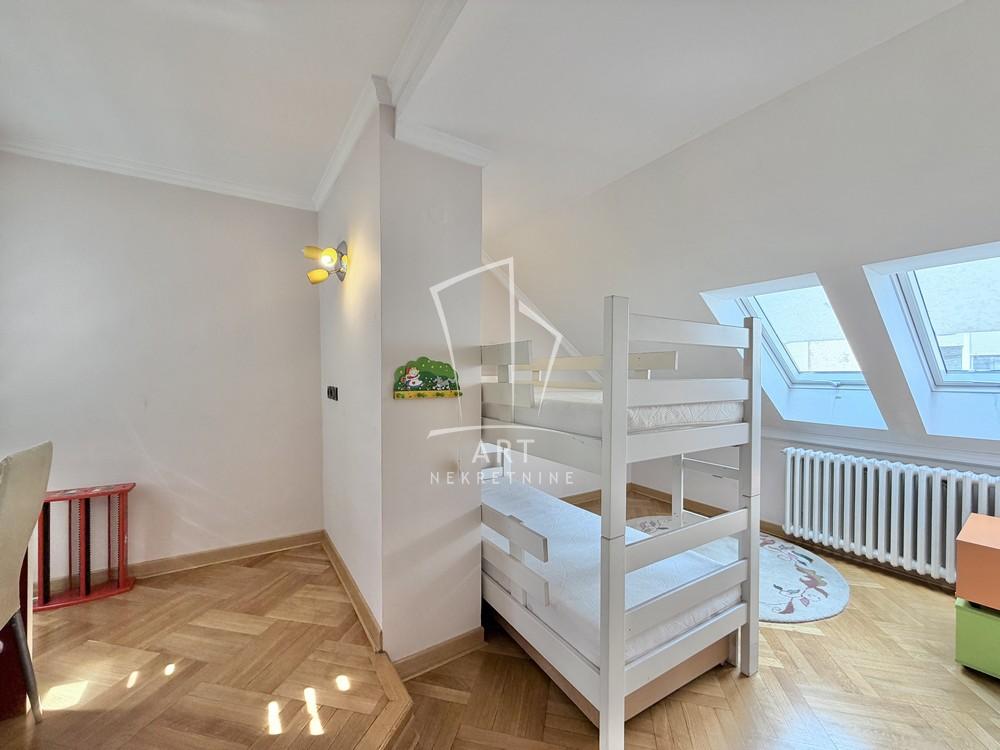 Stan na prodaju u Beogradu, Savski venac, cetvorosoban, 91m2, cena 350000 evra