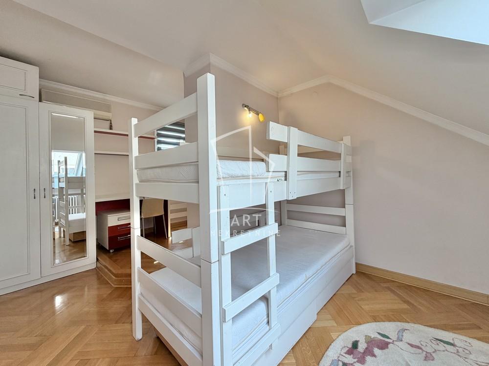 Stan na prodaju u Beogradu, Savski venac, cetvorosoban, 91m2, cena 350000 evra
