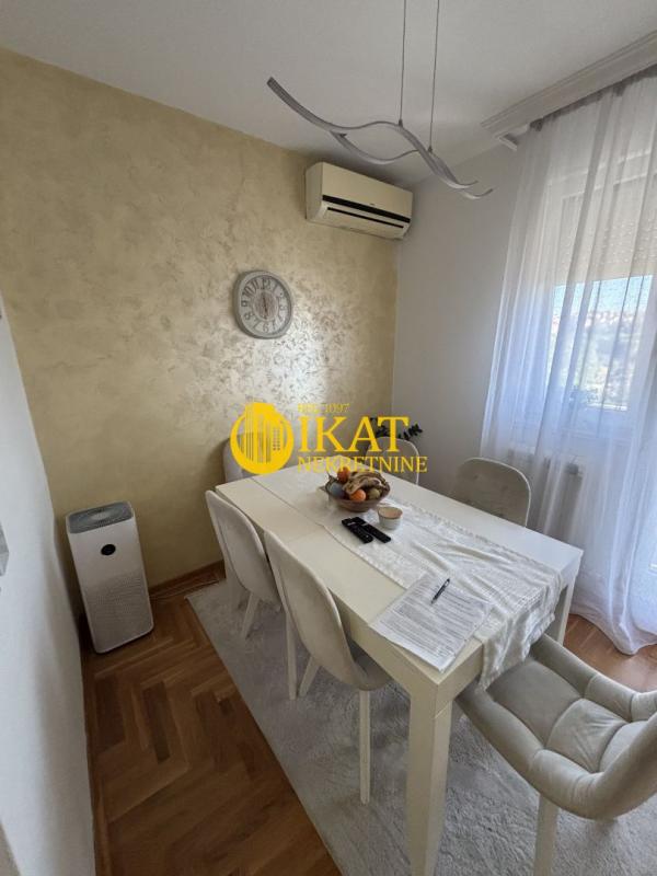 Stan na prodaju u Beogradu, Konjarnik, trosoban, 69m2, cena 250000 evra